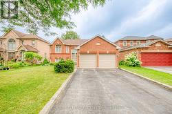 504 SANDALWOOD COURT  Oshawa, ON L1G 7X9