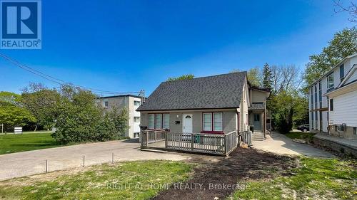 379 Erb Street W, Waterloo, ON - Outdoor