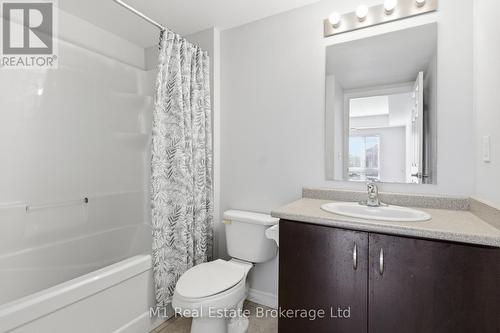 311 - 45 Goodwin Drive, Guelph (Pineridge/Westminster Woods), ON - Indoor Photo Showing Bathroom