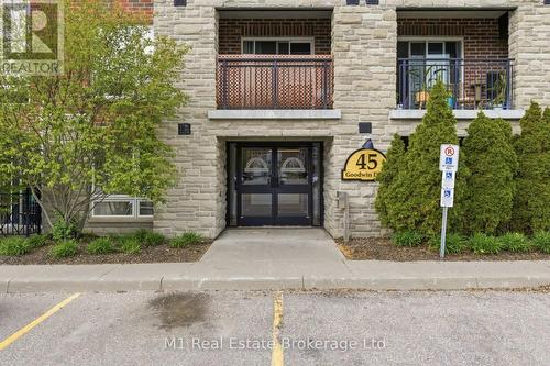311 - 45 Goodwin Drive, Guelph (Pineridge/Westminster Woods), ON - Outdoor