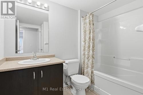 311 - 45 Goodwin Drive, Guelph (Pineridge/Westminster Woods), ON - Indoor Photo Showing Bathroom