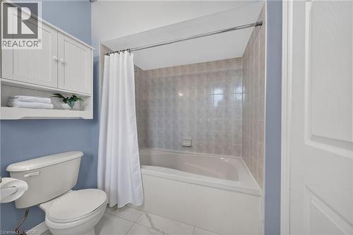 21 Twentyplace Boulevard, Hamilton, ON - Indoor Photo Showing Bathroom
