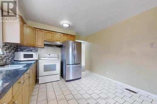 225 Pineway Boulevard, Toronto, ON - Indoor Photo Showing Kitchen