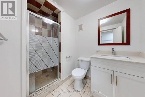 225 Pineway Boulevard, Toronto, ON - Indoor Photo Showing Bathroom