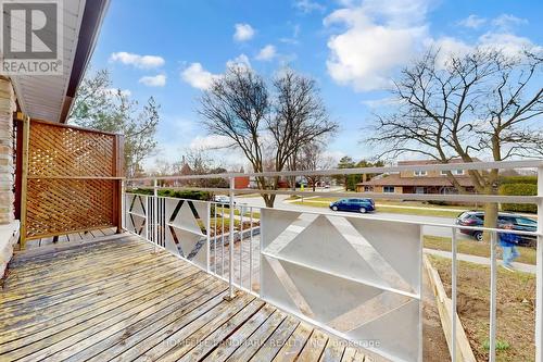 225 Pineway Boulevard, Toronto, ON - Outdoor