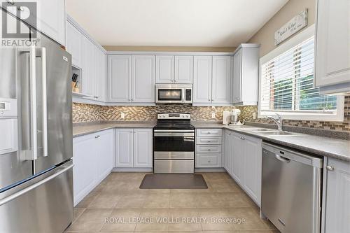359 Pine Valley Drive, Kitchener, ON - Indoor Photo Showing Kitchen With Double Sink