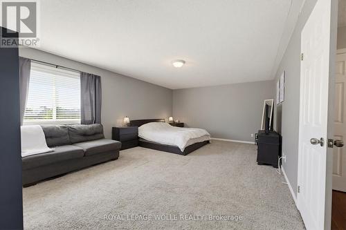 359 Pine Valley Drive, Kitchener, ON - Indoor Photo Showing Bedroom