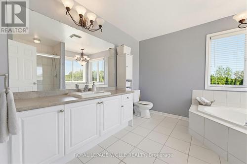 359 Pine Valley Drive, Kitchener, ON - Indoor Photo Showing Bathroom