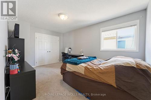359 Pine Valley Drive, Kitchener, ON - Indoor Photo Showing Bedroom
