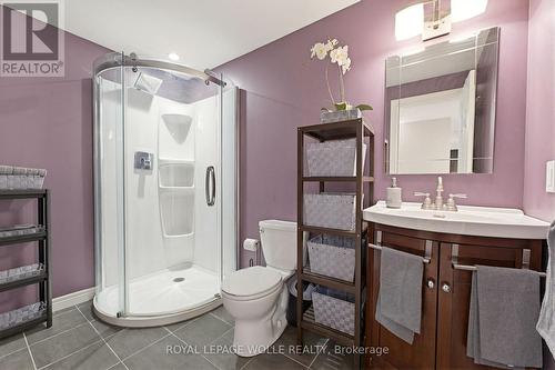 359 Pine Valley Drive, Kitchener, ON - Indoor Photo Showing Bathroom