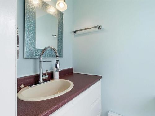 8 Lakeview Drive, Windsor, NS - Indoor Photo Showing Bathroom