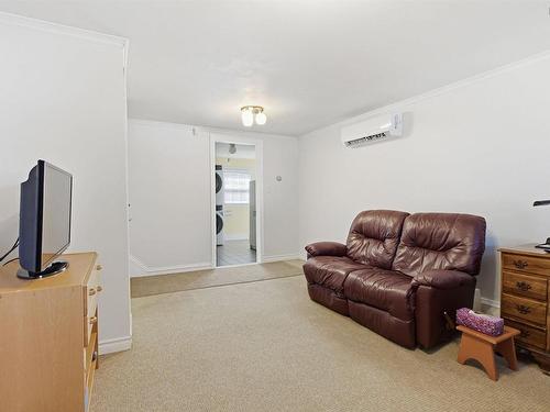 8 Lakeview Drive, Windsor, NS - Indoor