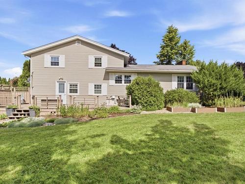 8 Lakeview Drive, Windsor, NS - Outdoor