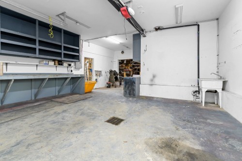 Garage - 574  - 576 Ch. Du Progrès, Chute-Saint-Philippe, QC - Indoor Photo Showing Garage