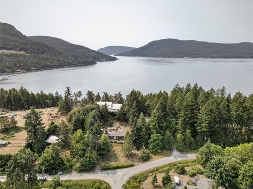 211 Quarry Dr, Salt Spring, BC 