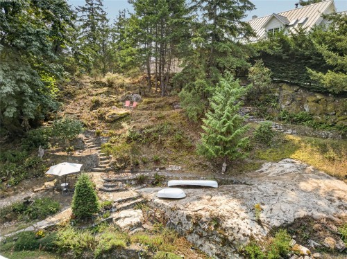 211 Quarry Dr, Salt Spring, BC 