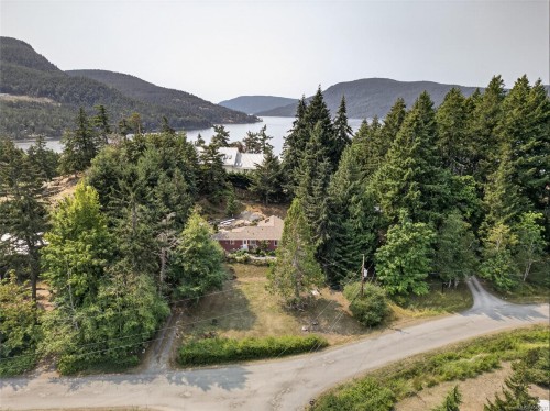 211 Quarry Dr, Salt Spring, BC 