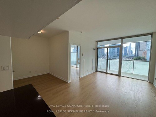 914-1 Market Street, Toronto, ON - Indoor Photo Showing Other Room