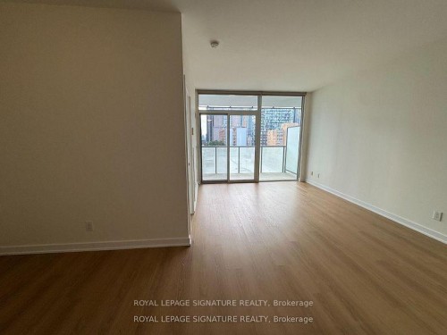914-1 Market Street, Toronto, ON - Indoor Photo Showing Other Room