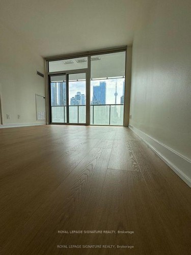 914-1 Market Street, Toronto, ON - Indoor Photo Showing Other Room