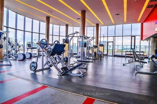 914-1 Market Street, Toronto, ON - Indoor Photo Showing Gym Room