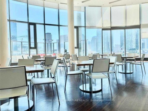 914-1 Market Street, Toronto, ON - Indoor Photo Showing Dining Room