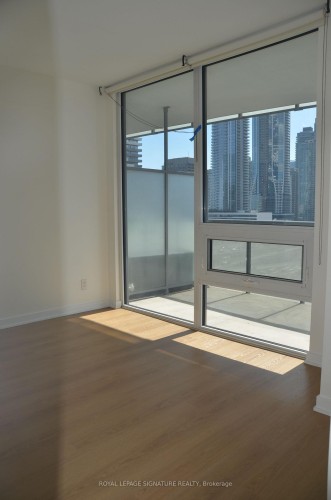 914-1 Market Street, Toronto, ON - Indoor Photo Showing Other Room