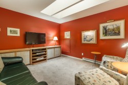 Mezzanine - 