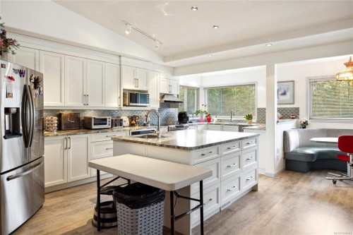 8682 Trans Canada Hwy, Chemainus, BC 