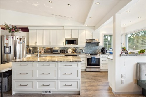 8682 Trans Canada Hwy, Chemainus, BC 