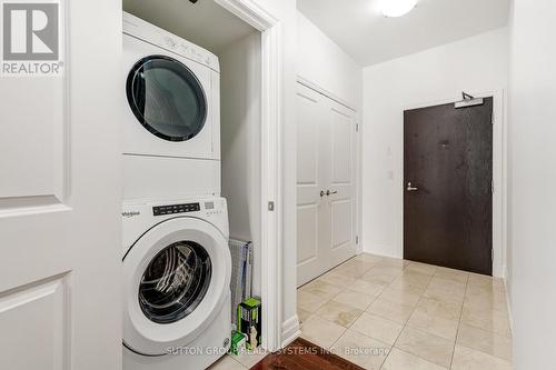 Ensuite Laundry - 408 - 15 Rean Drive, Toronto, ON - Indoor Photo Showing Laundry Room