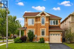 2 SOLACE ROAD Markham, ON L6E 0A3