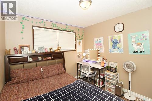 18 Kyle Street, Regina, SK - Indoor