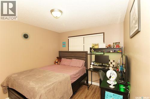18 Kyle Street, Regina, SK - Indoor Photo Showing Bedroom