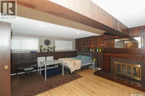 18 Kyle Street, Regina, SK - Indoor With Fireplace