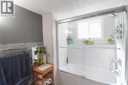 18 Kyle Street, Regina, SK - Indoor Photo Showing Bathroom