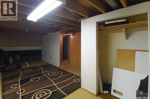 18 Kyle Street, Regina, SK - Indoor