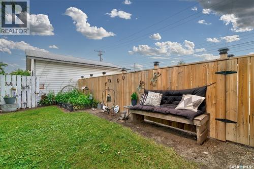 1230 Dewdney Avenue E, Regina, SK - Outdoor