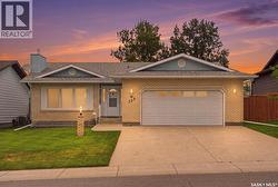 139 Wright CRESCENT Biggar, SK S0K 0M0