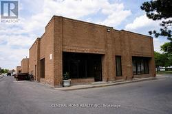 1 - 95 EAST BEAVER CREEK ROAD  Richmond Hill, ON L4B 1L4