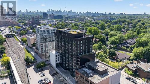 910 - 1660 Bloor Street W, Toronto, ON - Outdoor With View