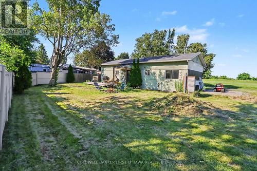 17 Bridle Path, Rideau Lakes, ON 