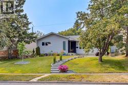 6223 Silver Ridge Drive NW  Calgary, AB T3B 3S8