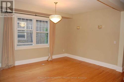 Upper - 39 Whitehall Road, Toronto, ON - Indoor Photo Showing Other Room