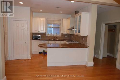 Upper - 39 Whitehall Road, Toronto, ON - Indoor Photo Showing Kitchen