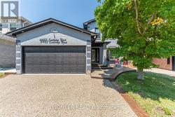 6452 EASTRIDGE ROAD  Mississauga, ON L5N 4K8