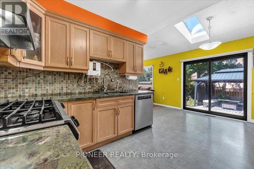 6452 Eastridge Road, Mississauga, ON - Indoor Photo Showing Kitchen