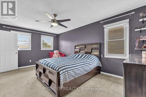6452 Eastridge Road, Mississauga, ON - Indoor Photo Showing Bedroom