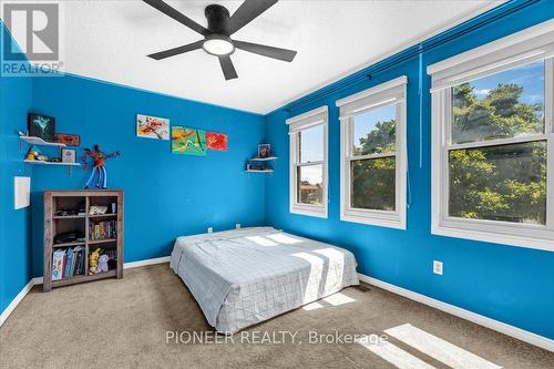 6452 Eastridge Road, Mississauga, ON - Indoor Photo Showing Bedroom
