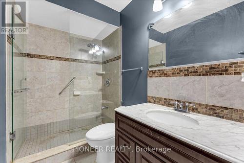 6452 Eastridge Road, Mississauga, ON - Indoor Photo Showing Bathroom